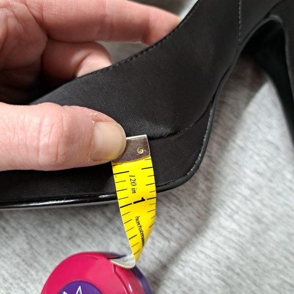 Unlisted women's satin dress platform heels size 9 good condition - Picture 4 of 13